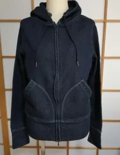 Item thumbnail for item dbc8e9b3-8fd1-47e4-89df-42e45c2c0427