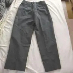 グレー スラックス