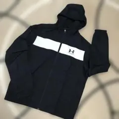 Under Armour フード付きナイロンジャケット サイズS〜M