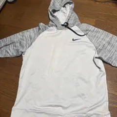 XXLサイズNIKE ナイキドライフィット フーディー パーカーグレー×ホワイト