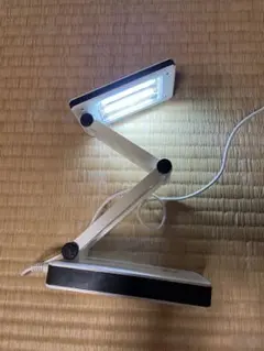 折りたたみ式 LEDデスクライト テーブルライト