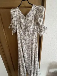 花柄バックリボンマーメイドワンピース