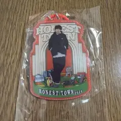 HONEST TOWN 2026 クリアチャーム