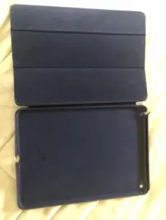 中古アップル製iPad Air 2専用ケース ネイビー ブラック