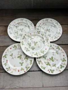 【美品】ウェッジウッド　ワイルドストロベリー　プレート17.5cm バラ売り可能 超美品】ウェッジウッド ワイルドストロベリー プレート17.5cm バラ