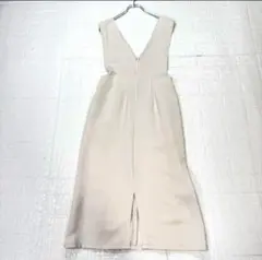 ベージュ ジャンパスカート