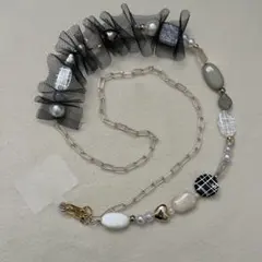 新品未使用　一点物　ビーズスマホストラップ　スマホショルダー　マルチカラー