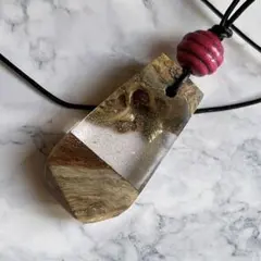 Item thumbnail for item 1fb55cc5-cf5e-4553-b412-28b783bb19ad