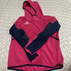 adidas フード付きウィンドブレーカー ピンク