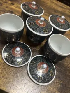 九谷焼　青粒鉄線蓋付き湯呑みと徳利セット