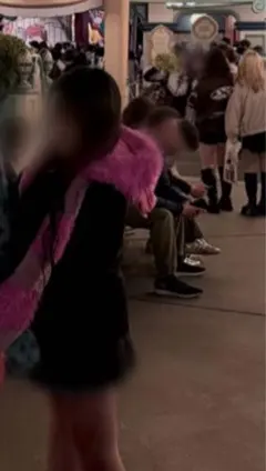 チェシャ猫マフラーキャップ