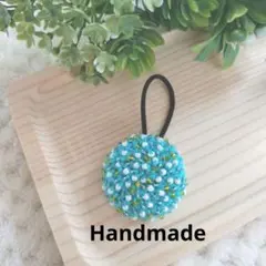 ハンドメイド　ビーズのまんまるヘアゴム（グリーン）