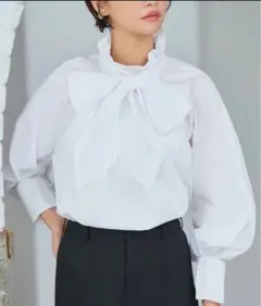 RUIRUE BOUTIQUE ボウタイブラウス ホワイト 長袖のサムネイル