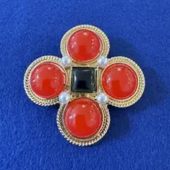 ヴィンテージ デザイン　アクセサリー　ブローチ　ゴールド　レッド　レトロ　豪華