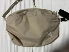 ARC’TERYX HELIAD 6L CROSSBODY BAG ベージュのサムネイル