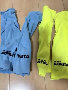ATHLETA サッカーセパレートソックス 青 黄 2色セット