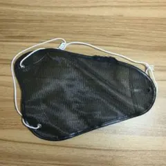 弓道　胸当て　黒　メッシュ