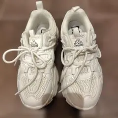 厚底スニーカーのサムネイル