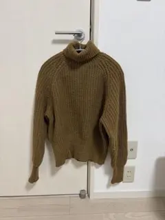 UNIQLO タートルネック ニット ブラウン