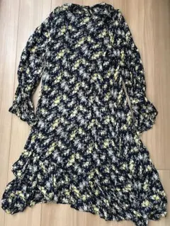 【お値下げしました！】NE QUITTEZ PAS ネイビー花柄ワンピース