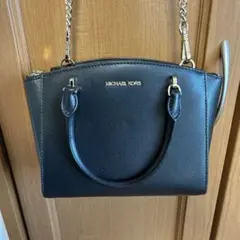 MICHEAL KORS ブラック ショルダーバッグ