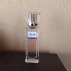 ミスディオール DIOR ブルーミングブーケ オードゥトワレ 20ml ローラーのサムネイル