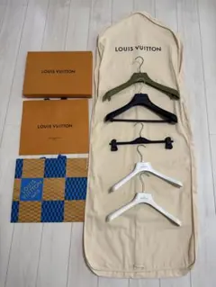 LOUIS VUITTON ガーメントケース・ハンガー