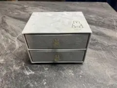 Item thumbnail for item cfb761f0-7a42-4e47-80cd-35288d6e4c7a