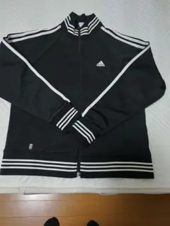 adidas 上のみジャージ白3本線長袖