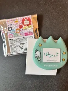 サンリオ　シークレットおなまえバッジ　ポチャッコ