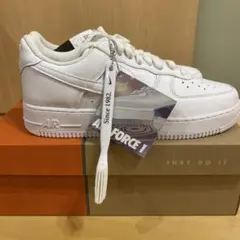 NIKE AIR FORCE 1 ホワイト