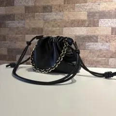 ハイクラス本革　巾着バッグ　クラウドバッグ　黒　ブラック　ショルダーバッグ