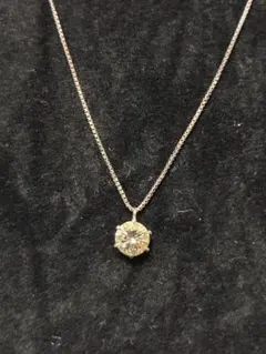 【美品】一粒ダイヤモンドネックレス