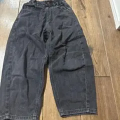 GU黒デニムバレルレッグジーンズ130