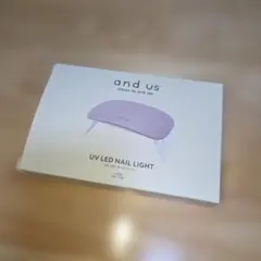 【未使用】3coins and us UV LED ネイルライト 折りたたみ式のサムネイル