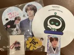 2025年最新】メンバー名：ジン うちわの人気アイテム - メルカリ