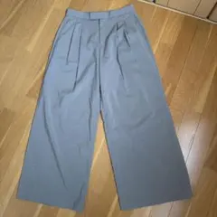 ユニクロC　感動タックワイドパンツ 　グレー　S