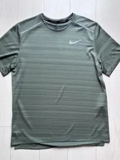 NIKE ランニングウェア　DRI-FIT グリーン 美品のサムネイル