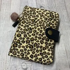 マルチカードケース（お薬手帳・保険証・通帳等）レオパード柄（チャーム付き）