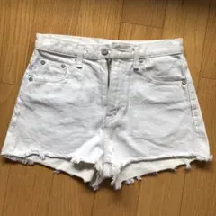 Sly Jeans スライジーンズ　ホワイトショートパンツ フリンジヘム