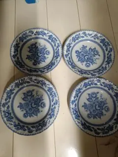 Royal Rose 皿 4枚セット TONO ORIGINALのサムネイル