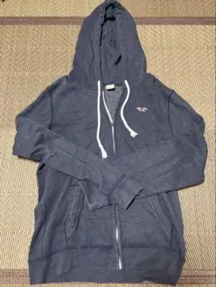 Hollister ダークグレー フルジップパーカー S