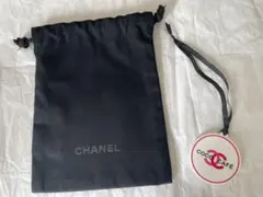 CHANEL 黒ポーチとCoco Caféチャーム