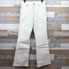 【ユニクロ】美脚×美尻　スタイルアップブーツカットデニム　ホワイト　W66