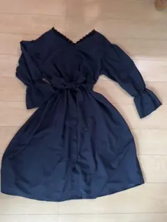 レディース　ネイビー レース付きVネックワンピース　ロング丈