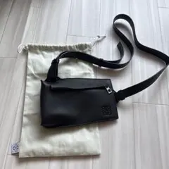 ロエベ ダブルジップ ショルダーあんしん鑑定付き - メルカリ