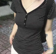 SHEIN Vネックtシャツ 半袖 グランジ y2k M