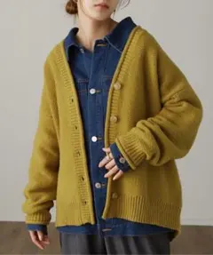 hug.u カーディガン