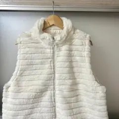 Confeito もこもこファーベスト　白　ホワイト　M-Lサイズ