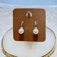 ピアス シルバー 上品 パール シンプル きれい 大人 フォーマル 小粒 豪華